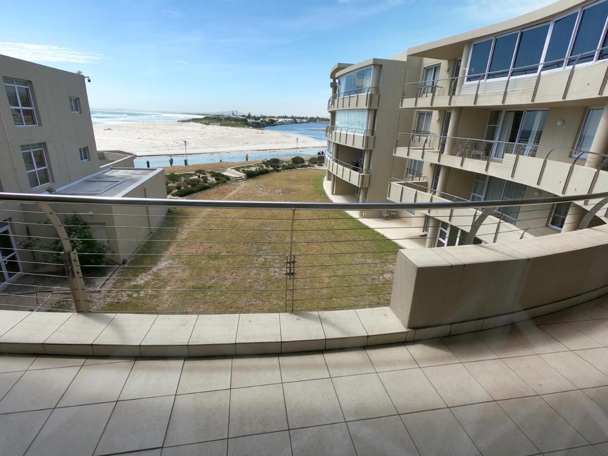 Lagoon Beach Hotel Apartments Kapstaden Exteriör bild